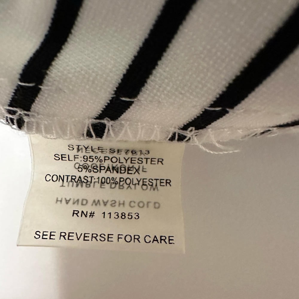 Pixley A line Black and a white Chevron Skirt, Size M - Picture 6 of 6